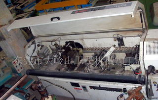 全自動直線封邊機 現(xiàn)代木工機械的高效革新